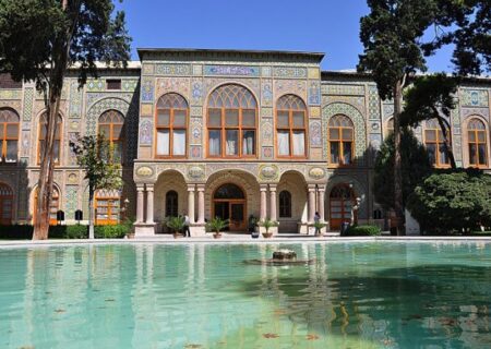 رونمایی قدیمی‌ترین علم‌ عزاداری ایران در کاخ گلستان
