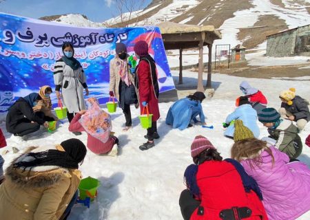 حضور کودکان آینده‌ساز منطقه ۱۲ گرمابخش سرمای زمستانی توچال
