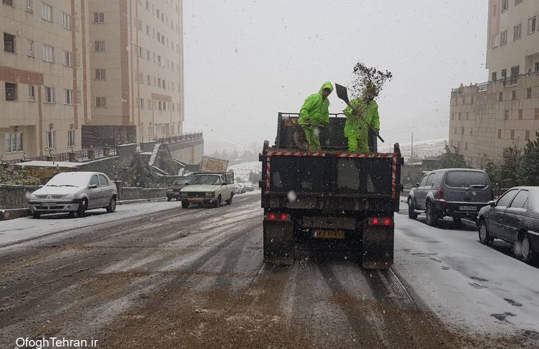 مانور برف روبی ورودی غربی پایتخت با حضور مسئولین شهری و استانی برپا شد