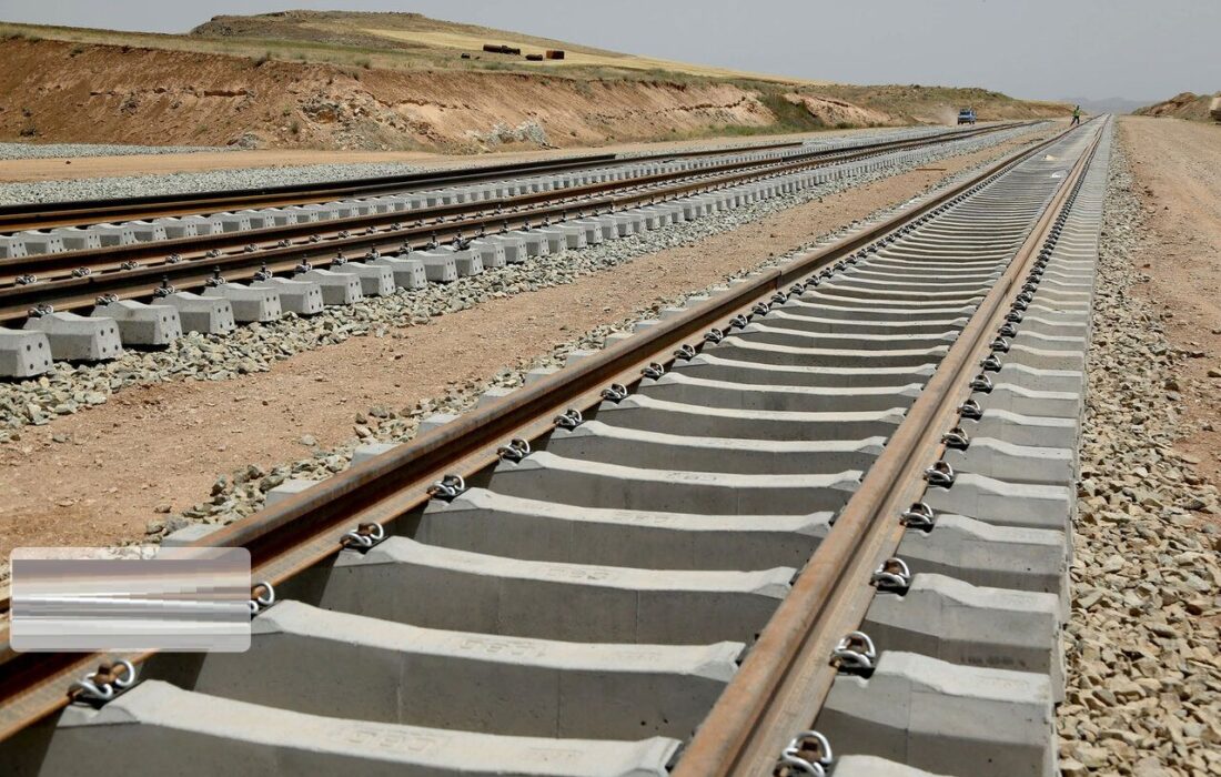 اجرای ۴۶۰۰ کیلومتر راه‌آهن و بزرگراه در کشور